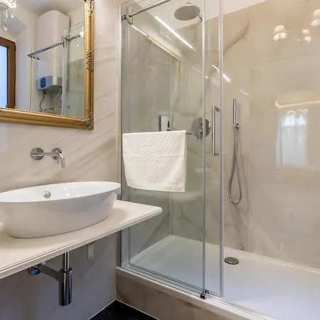 Bed and breakfast Palace Of Dreams